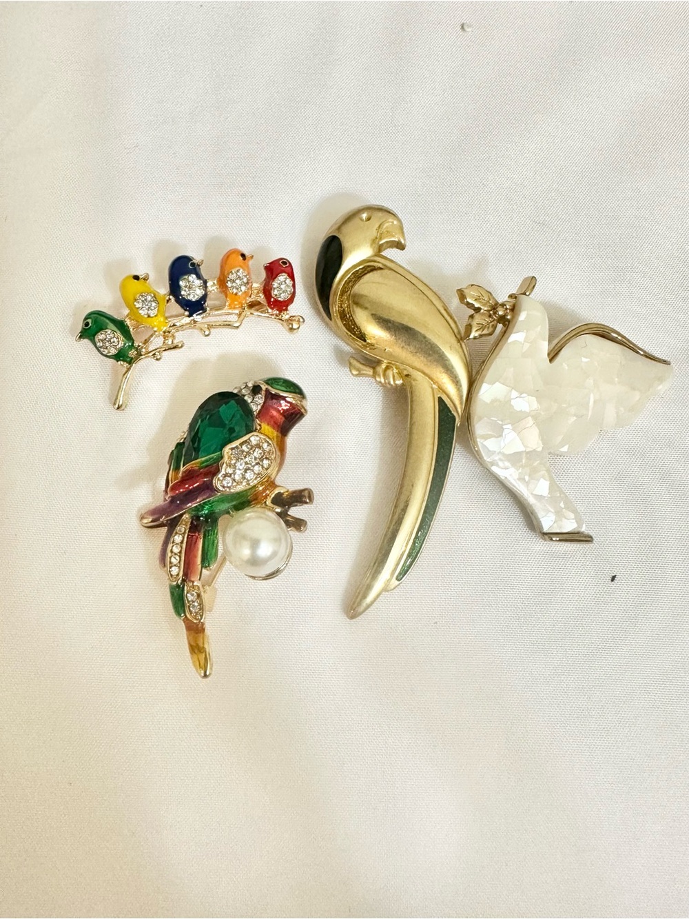 Vintage Colorful Parrot/Bird Brooch Set (4 pcs)